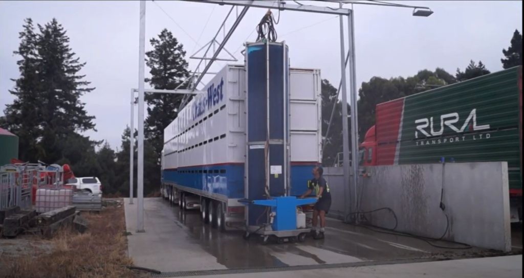 easy-wash-applicazione-camion_back-1024×544